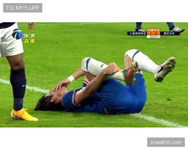 铲球规则详解:判罚标准与裁判关键判定条件解析 铲球规则详解:判罚标准与裁判关键判定条件解析